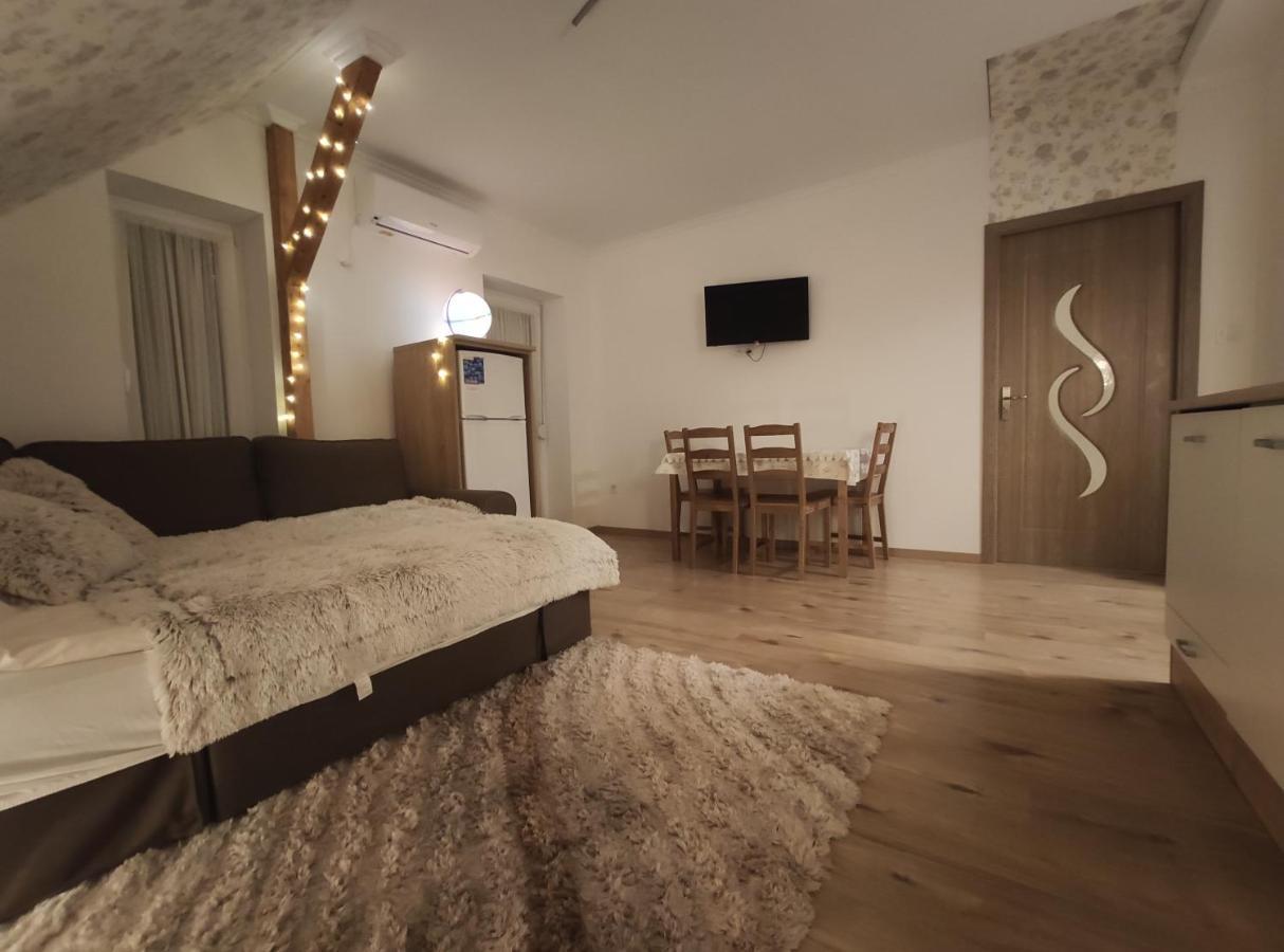 Royal De Lux Apartment Hajduszoboszlo Exterior photo